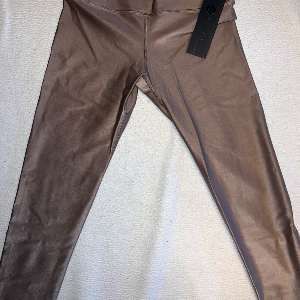 Women’s Metallic Liquid Leggings in Almond Gold, New with Tags